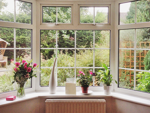 Does a Window Tinting Company Qualify to Tint Your Home Window?