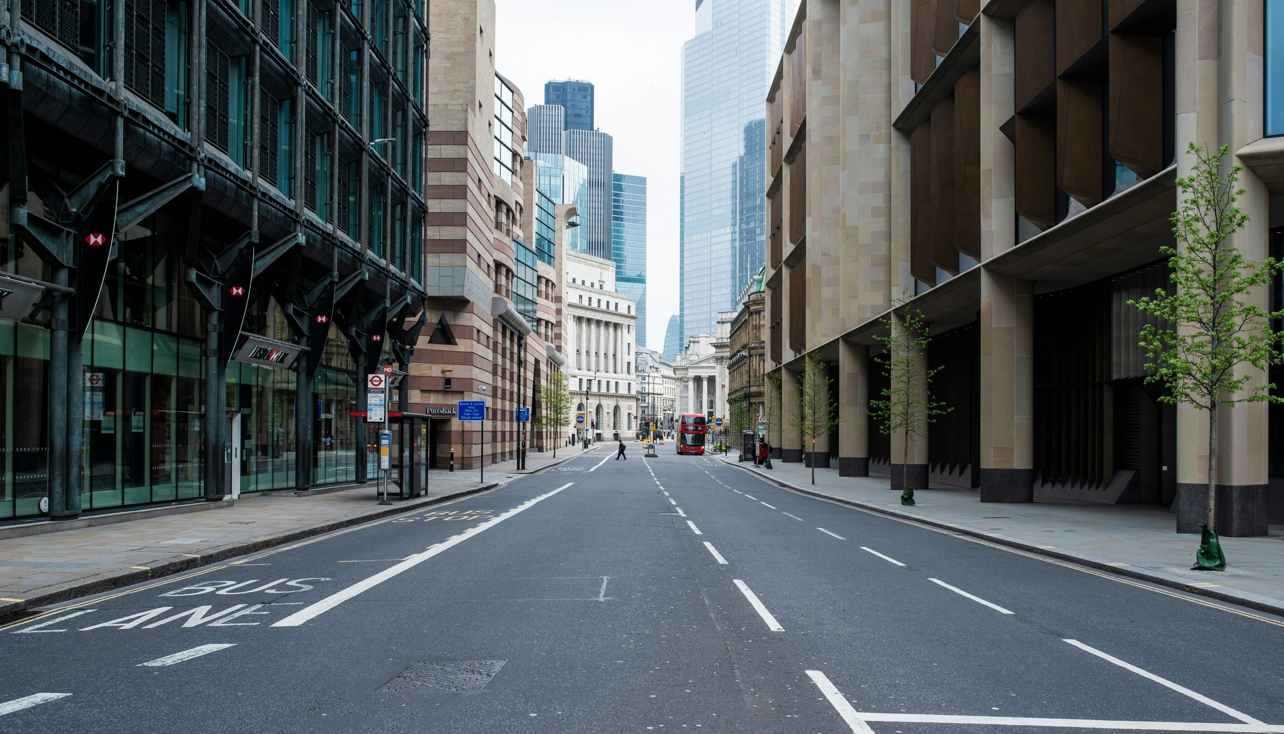 Road Safety: Choosing the Right Car Window Tint for Optimal Visibility