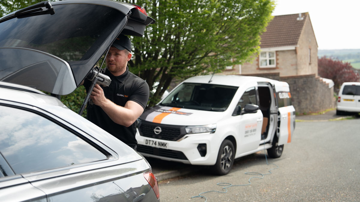 Mobile Tinting Technician from Burton Upon Trent Working On-Site