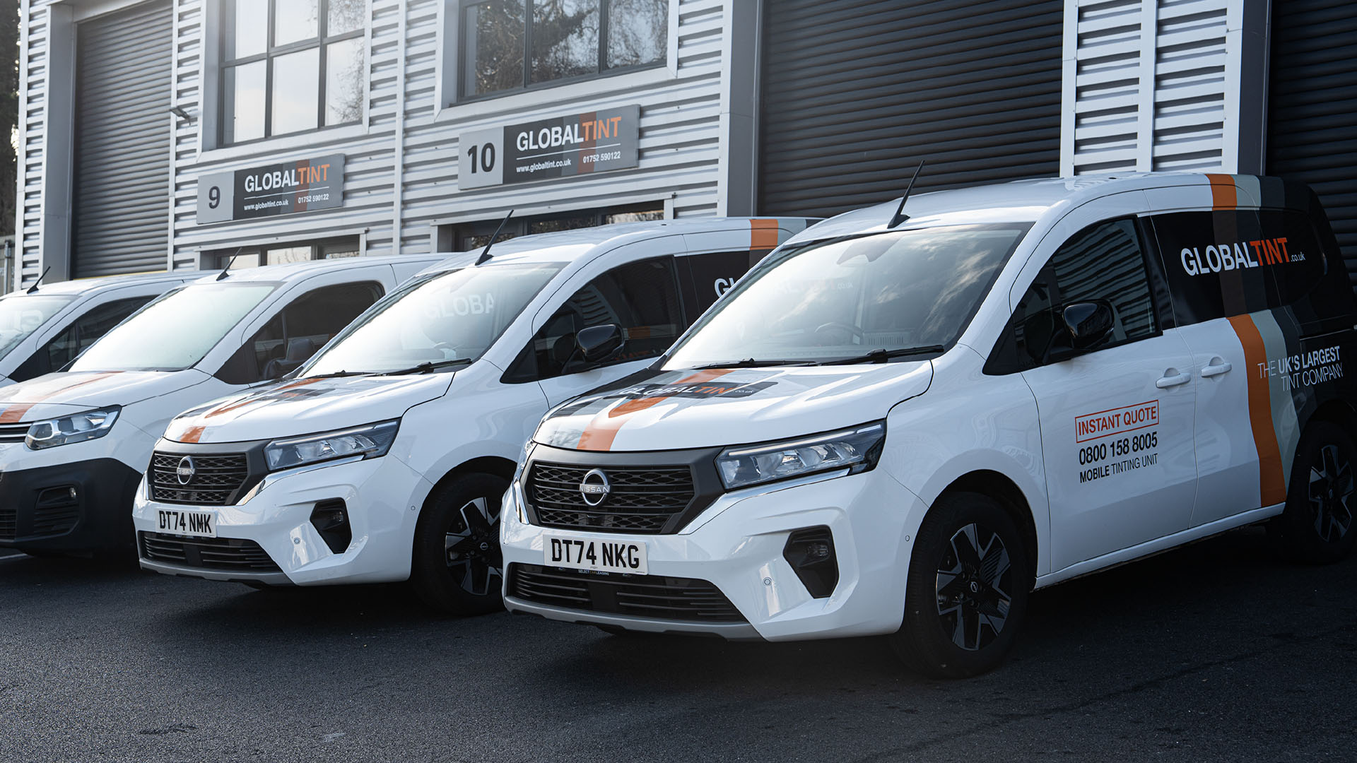 Mobile Tinting Technician from Swansea Working On-Site
