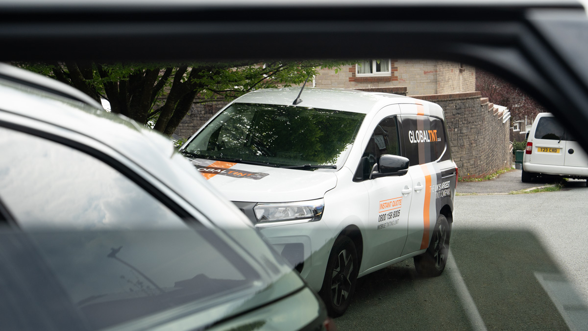 Mobile Tinting Technician from Twickenham Working On-Site