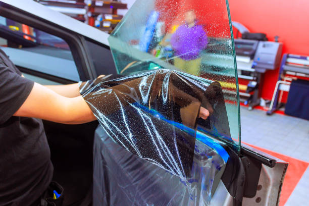 How to Minimise the Expense of Removing and Replacing Your Car’s Window Tints
